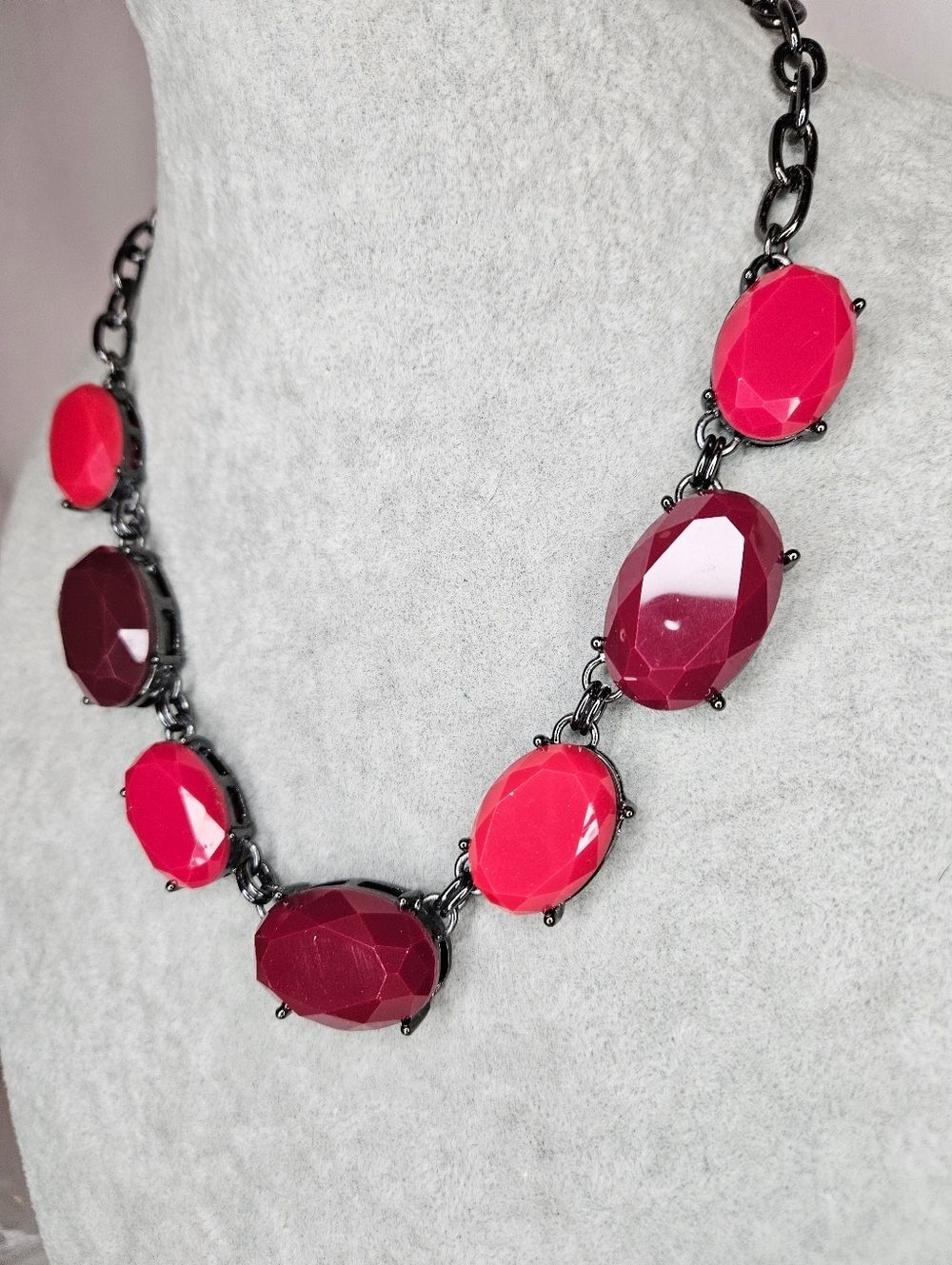 Premier Designs Berrylicious Hematite Pink & Purple Statement Necklace
